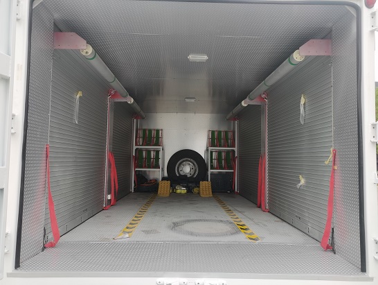 机器人装备运输车