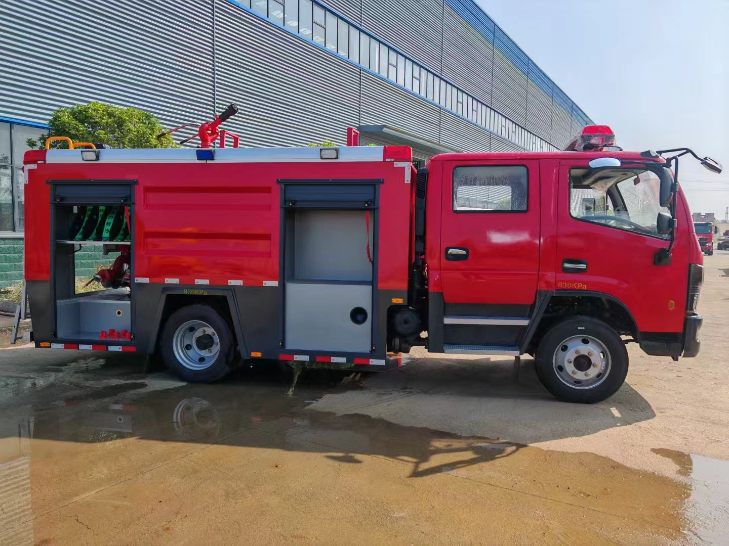 东风5吨水罐消防车