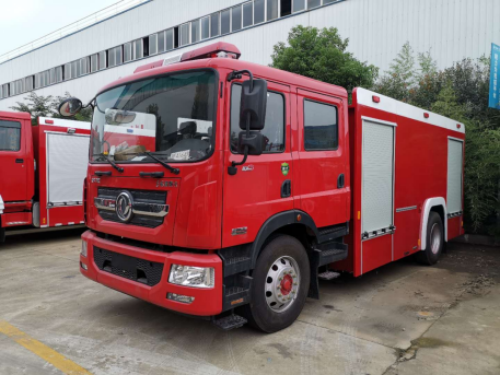 东风D9水罐消防车